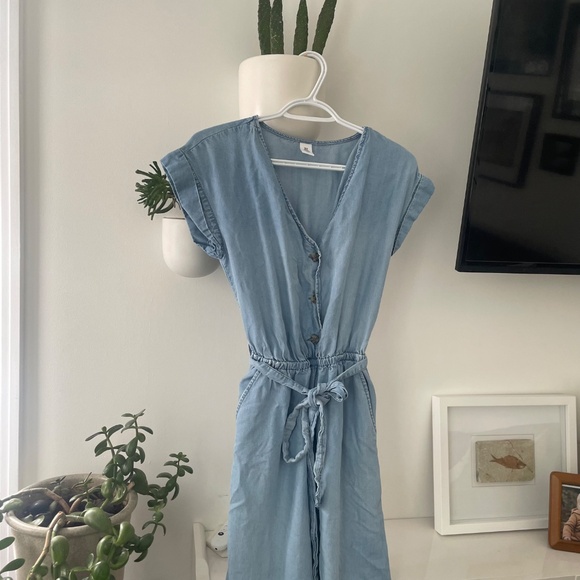 H&M lyocell light denim jumpsuit - Picture 7 of 7